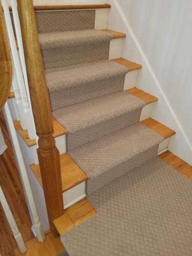 connecticut carpet installation stairs (142)