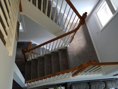 connecticut carpet installation stairs (44)