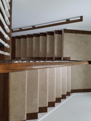 connecticut carpet installation stairs (50)